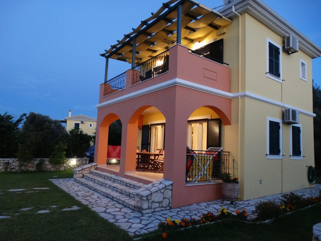 Villa Stamata Tsoukaládhes Eksteriør billede